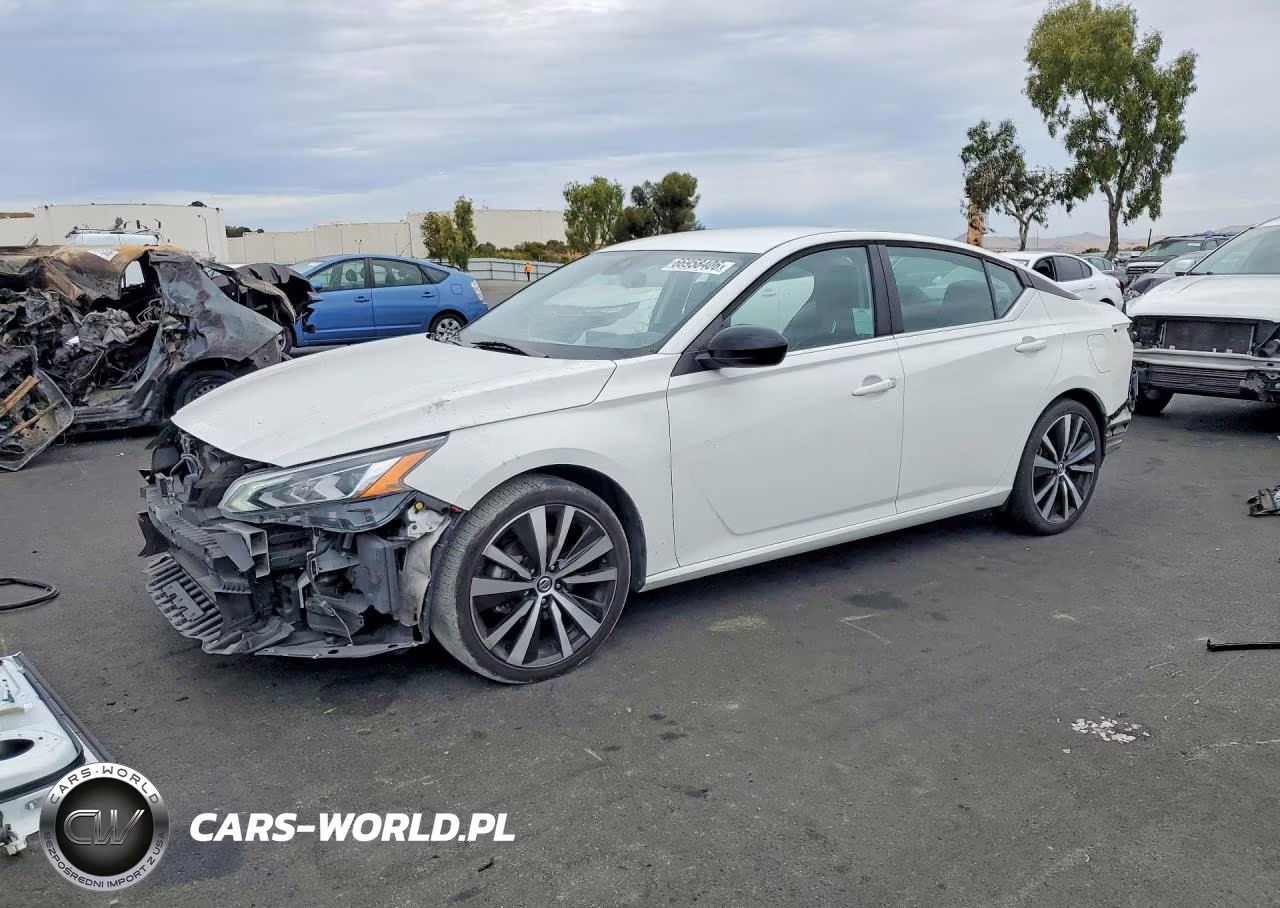2021 Nissan Altima Sr