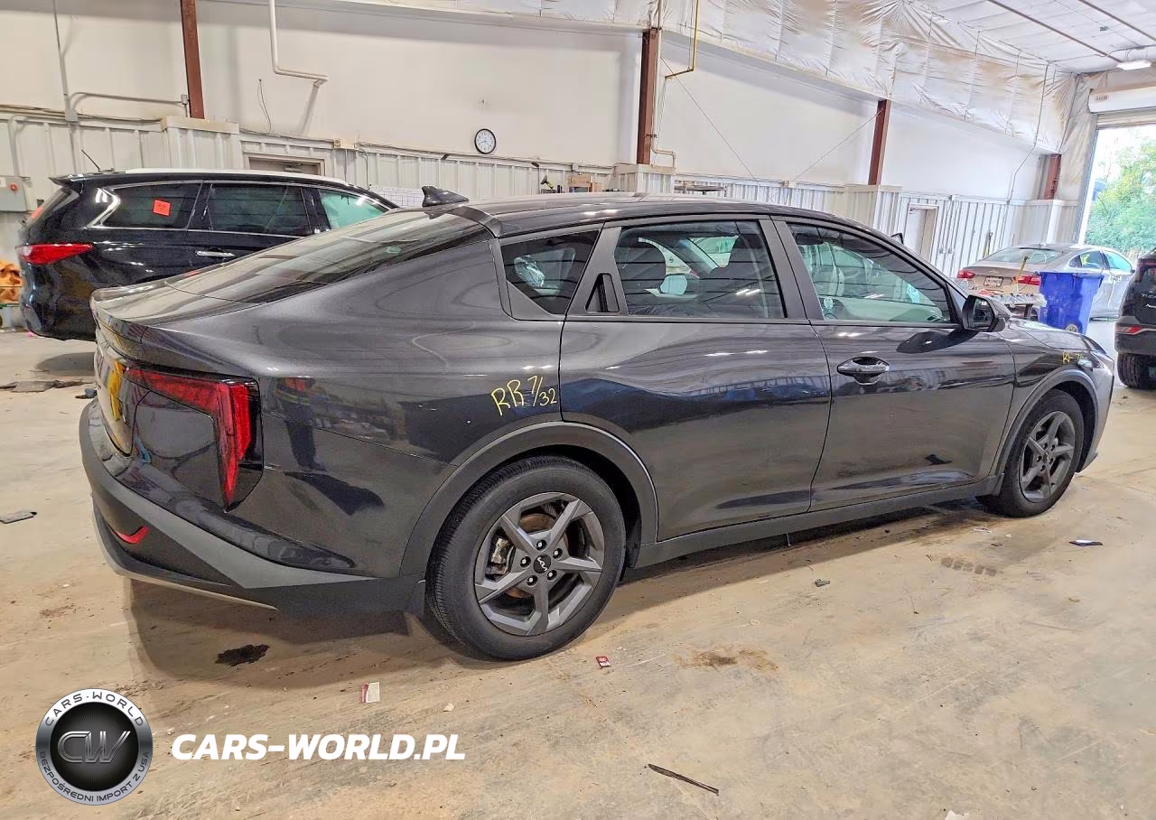 2025 Kia K4 Lxs VIN:3KPFT4DE3SE109917 - 3