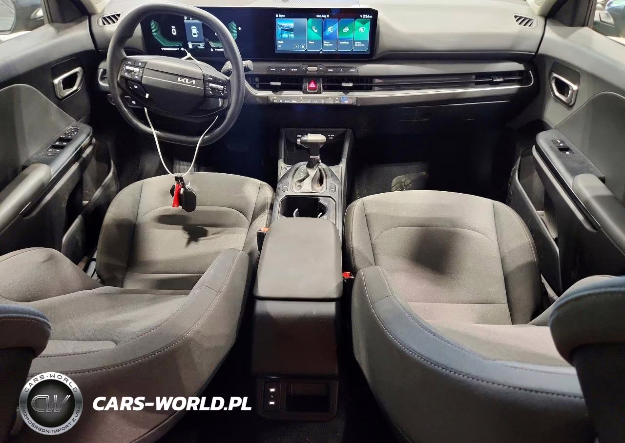 2025 Kia K4 Lxs VIN:3KPFT4DE3SE109917 - 8