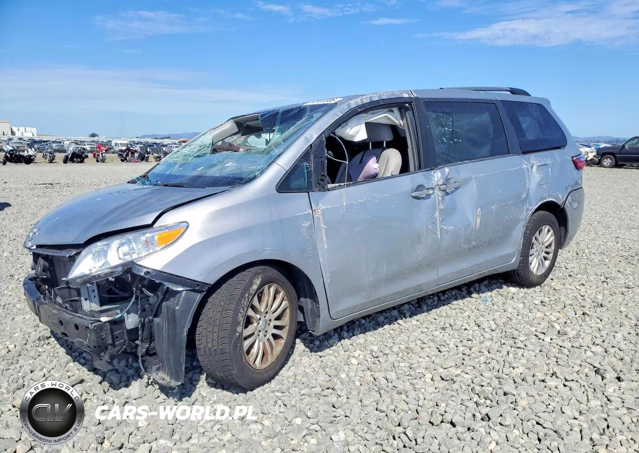 2015 Toyota Sienna Xle 8-Passenger