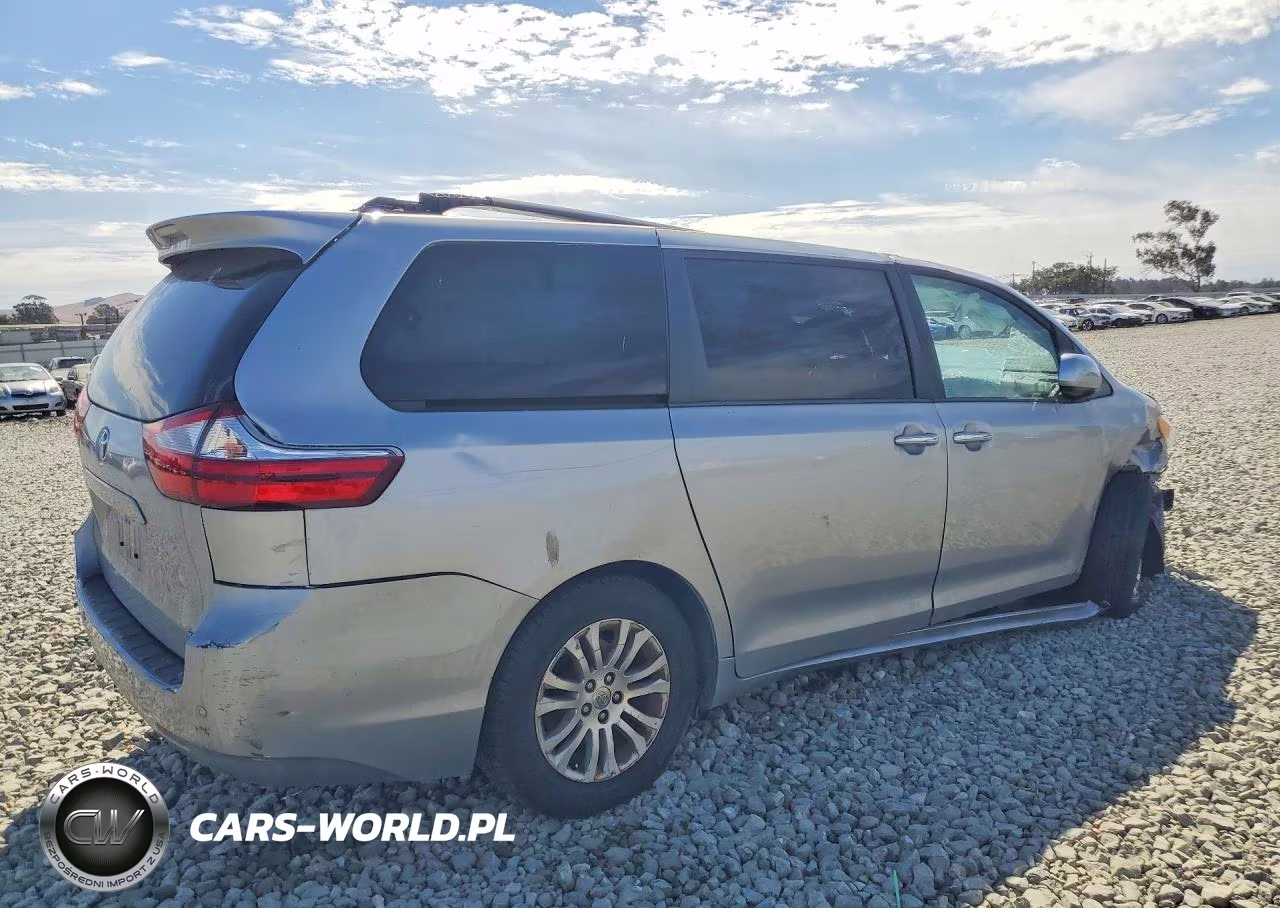2015 Toyota Sienna Xle 8-Passenger VIN:5TDYK3DC0FS659169 - 3