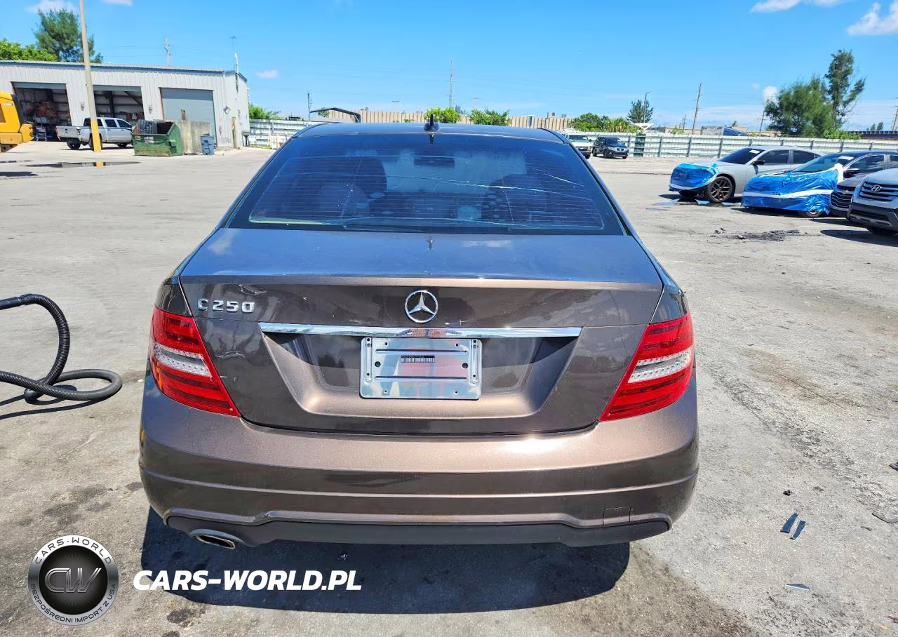 2013 Mercedes-Benz C 250 VIN:WDDGF4HB5DF971532 - 6