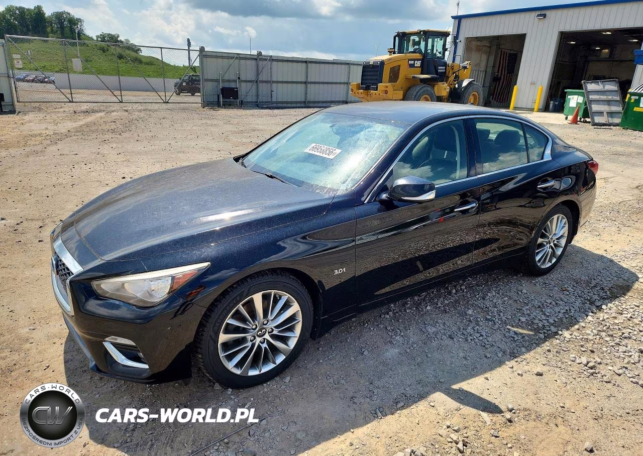 2018 Infiniti Q50 3.0T Luxe – zdjęcie 1 z 12