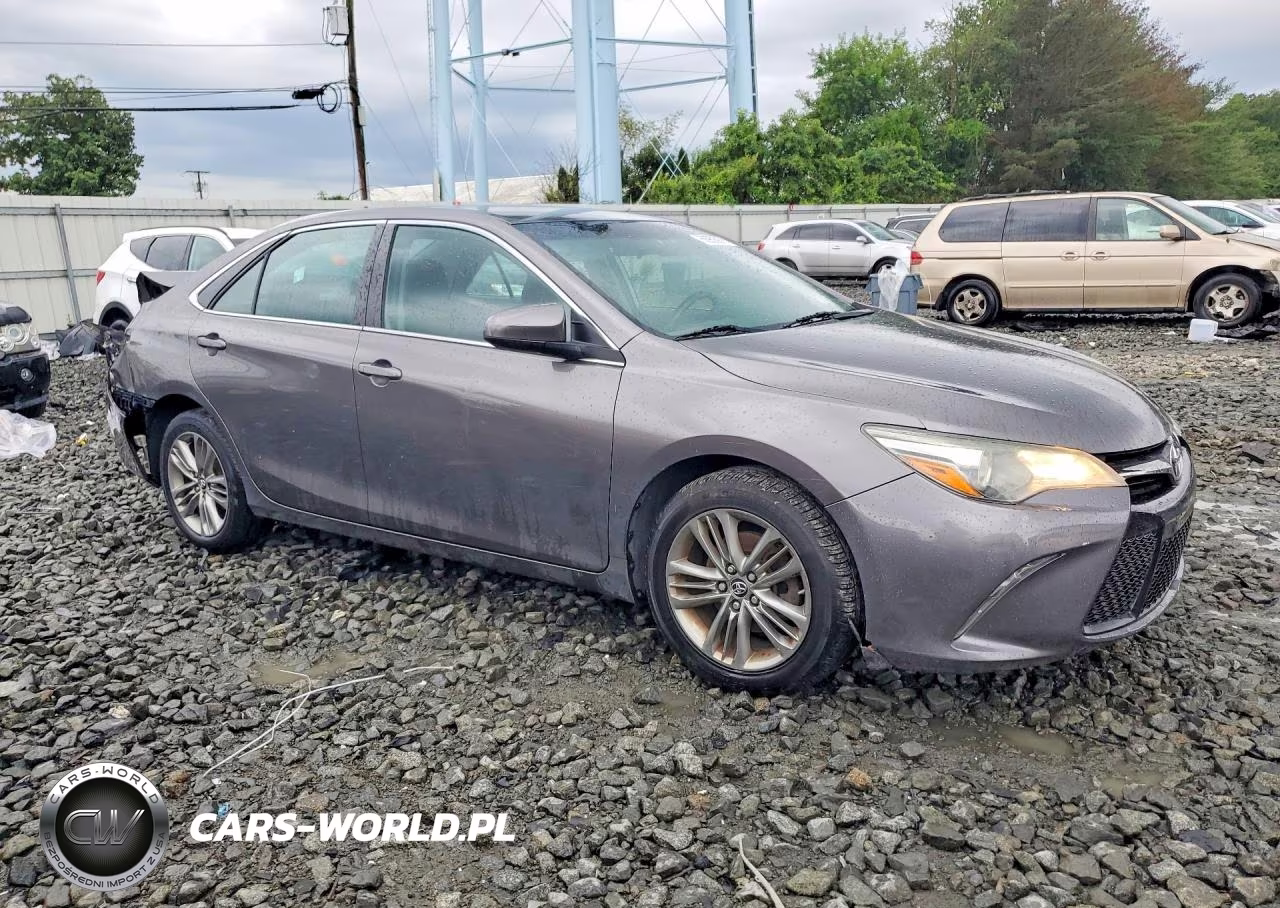 2016 Toyota Camry Se VIN:4T1BF1FK5GU530159 - 4