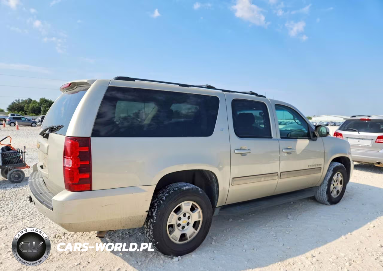 2013 Chevrolet Suburban K1500 Lt VIN:1GNSKJE73DR370124 - 3