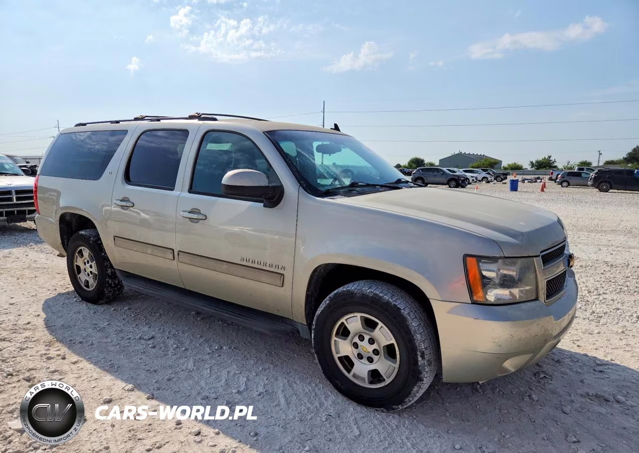 2013 Chevrolet Suburban K1500 Lt VIN:1GNSKJE73DR370124 - 4