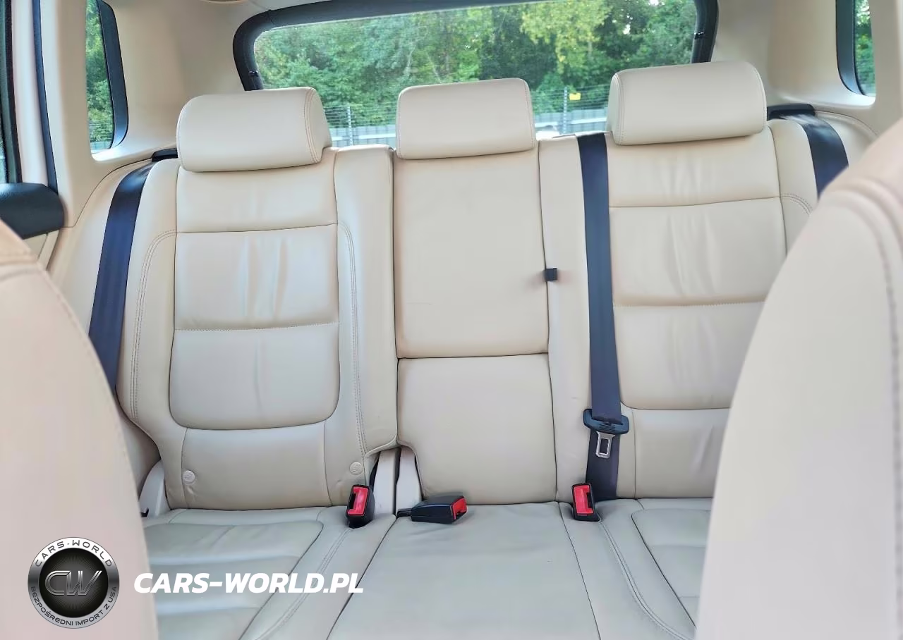 2011 Volkswagen Tiguan S VIN:WVGBV7AX4BW514136 - 10
