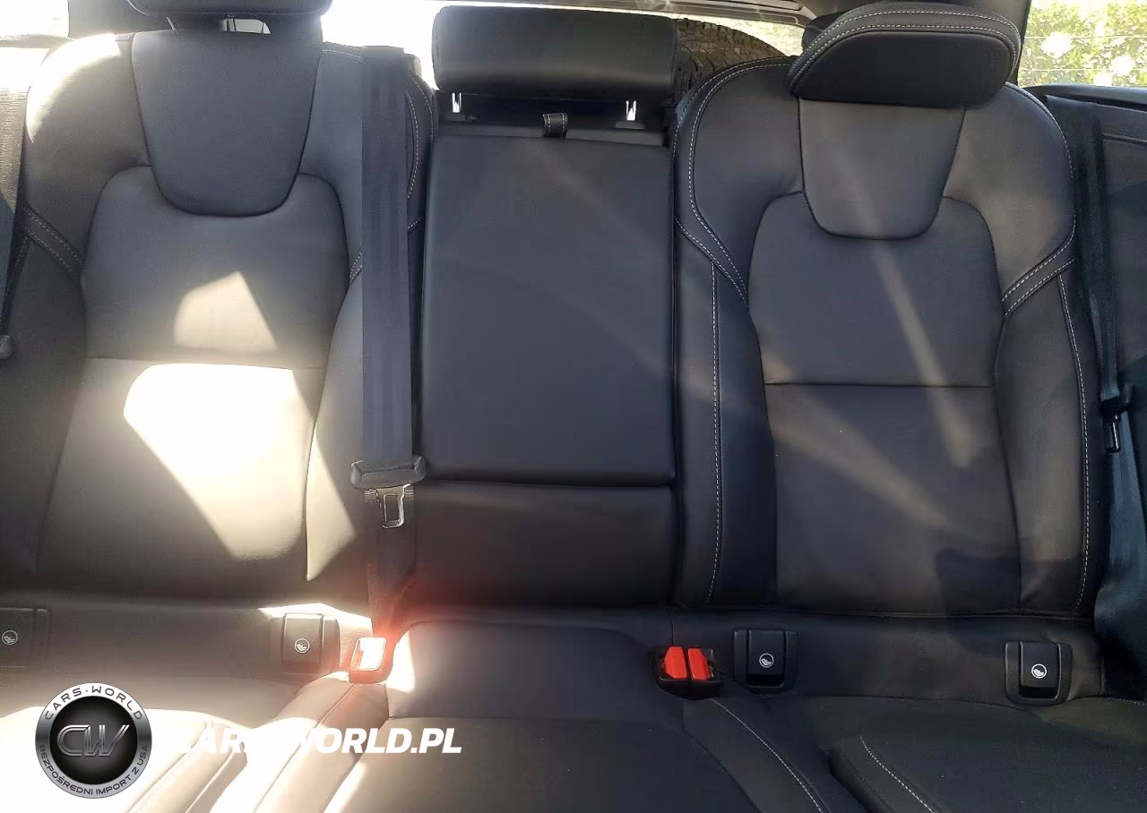 2025 Volvo Xc60 Ultra VIN:YV4H60RD6S1034431 - 10