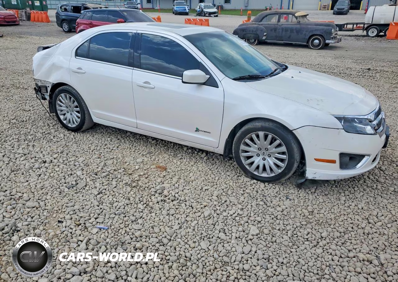 2011 Ford Fusion Hybrid VIN:3FADP0L31BR118960 - 4