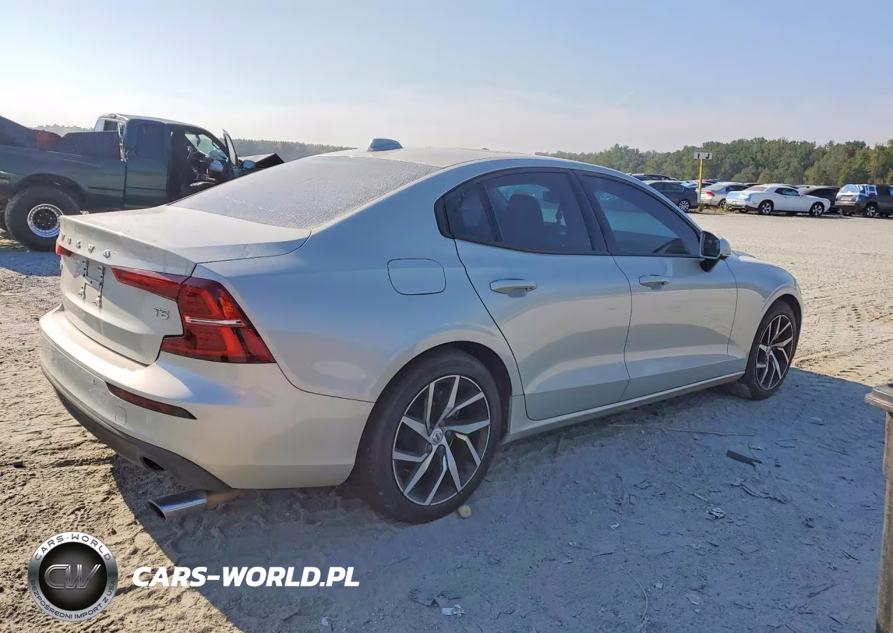 2020 Volvo S60 T5 Momentum VIN:7JR102FK7LG067734 - 3