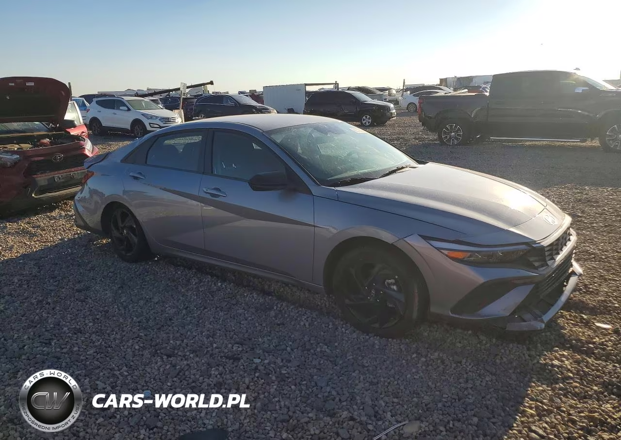 2026 Hyundai Elantra Sel Sport VIN:KMHLM4DG6TU104260 - 4