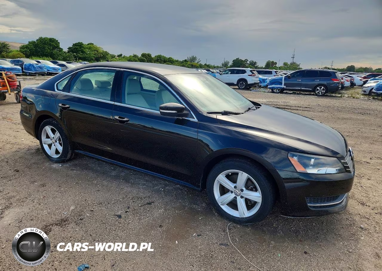 2013 Volkswagen Passat Se VIN:1VWBH7A33DC135736 - 4