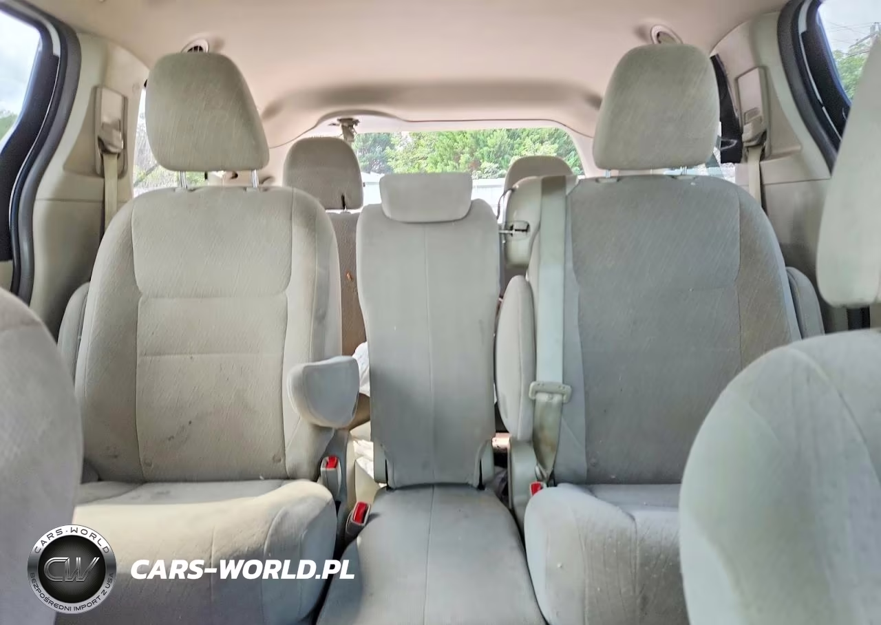 2015 Toyota Sienna Le VIN:5TDKK3DC2FS677114 - 10