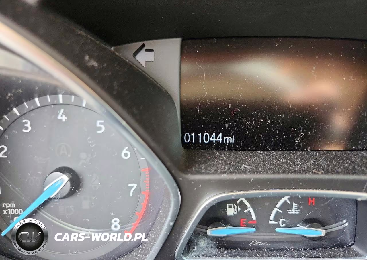 2017 Ford Focus Se VIN:1FADP3F2XHL331952 - 9