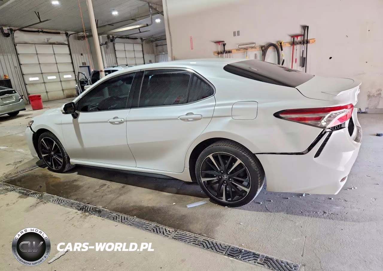 2018 Toyota Camry Xse VIN:4T1B61HK6JU106039 - 2