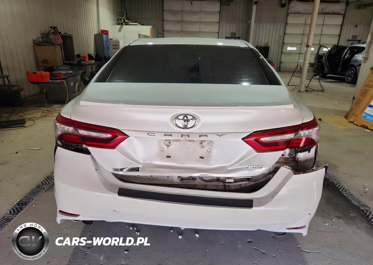 2018 Toyota Camry Xse VIN:4T1B61HK6JU106039 - 6