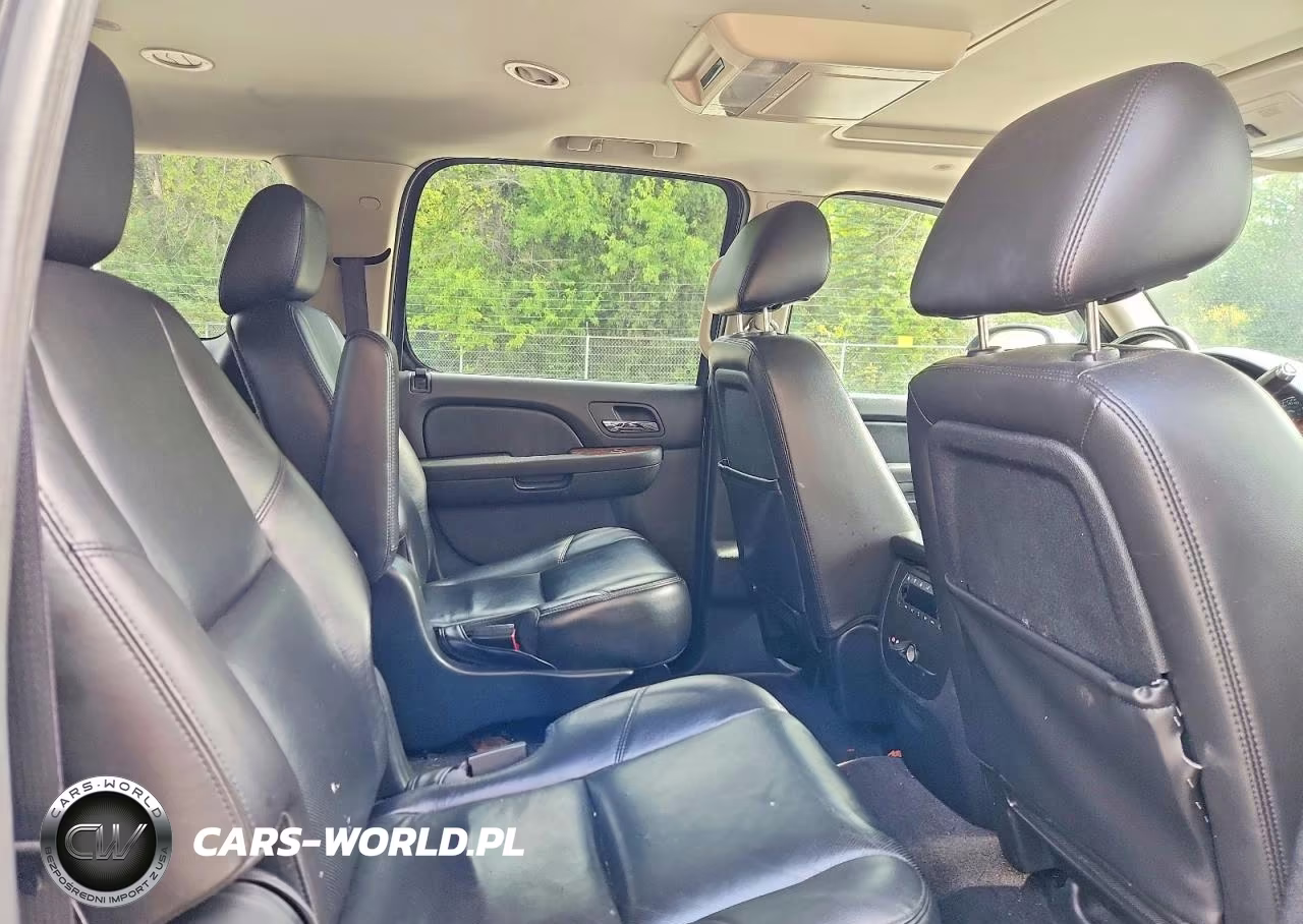 2011 Chevrolet Suburban K1500 Ltz VIN:1GNSKKE38BR110088 - 11