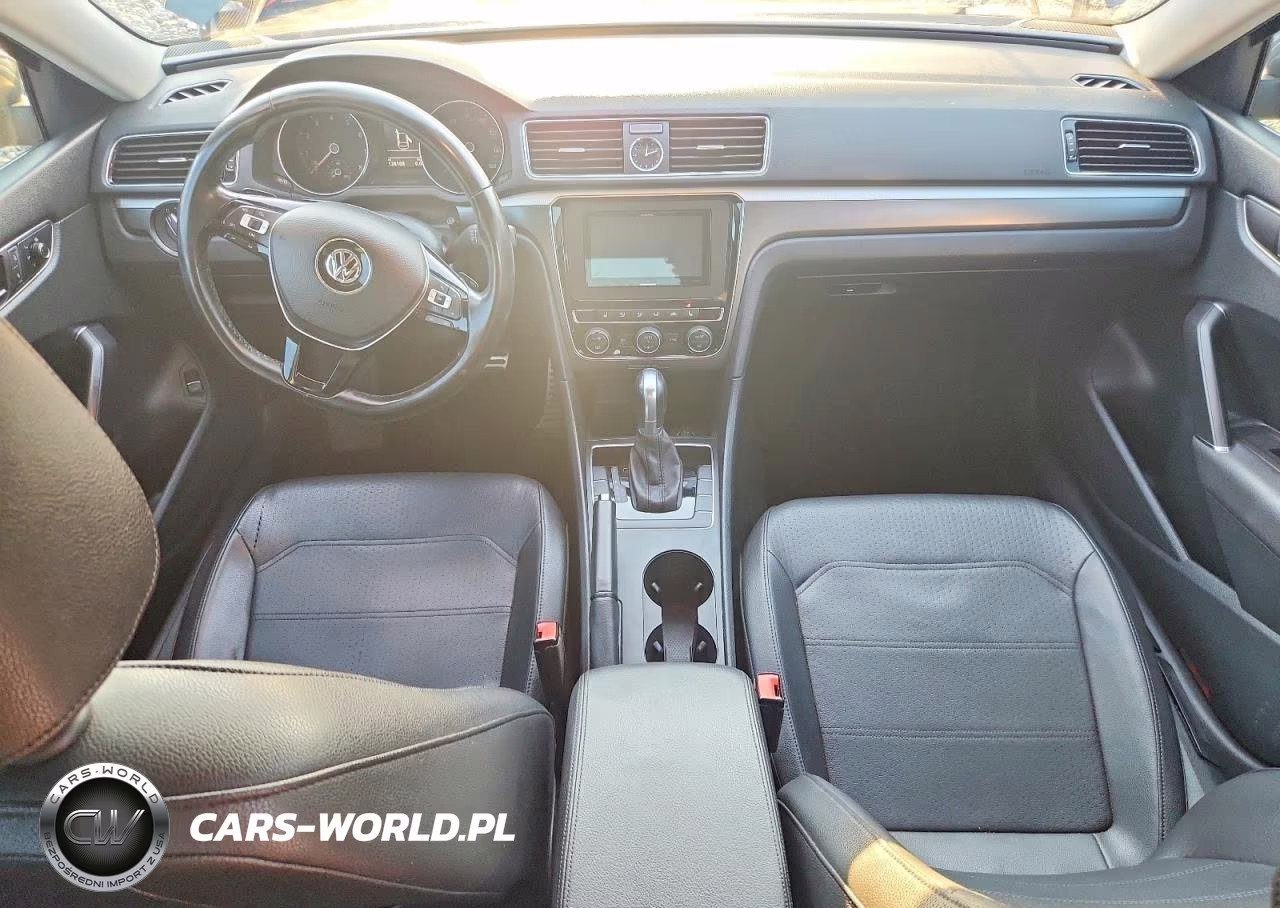 2017 Volkswagen Passat R-Line VIN:1VWDT7A34HC047680 - 8