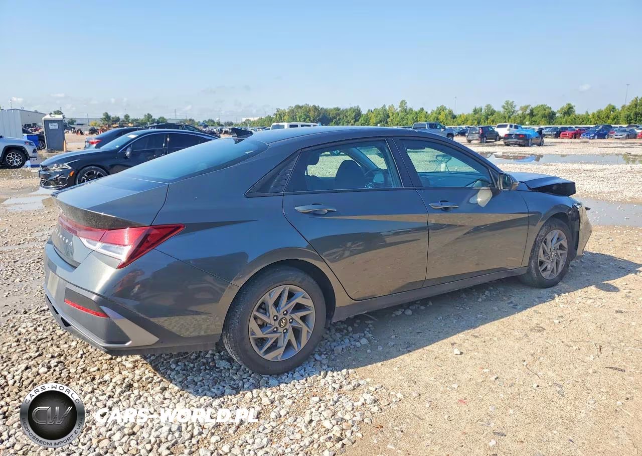 2024 Hyundai Elantra Sel VIN:KMHLM4DG7RU663129 - 3