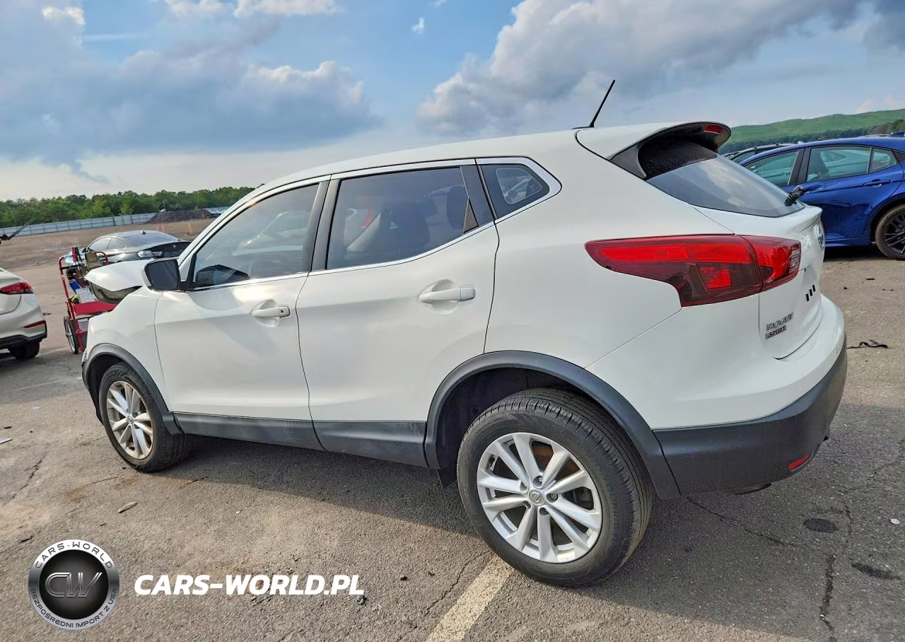 2017 Nissan Rogue Sport S VIN:JN1BJ1CR2HW131478 - 2