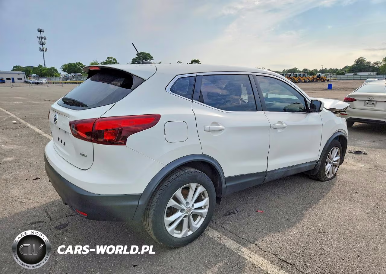 2017 Nissan Rogue Sport S VIN:JN1BJ1CR2HW131478 - 3