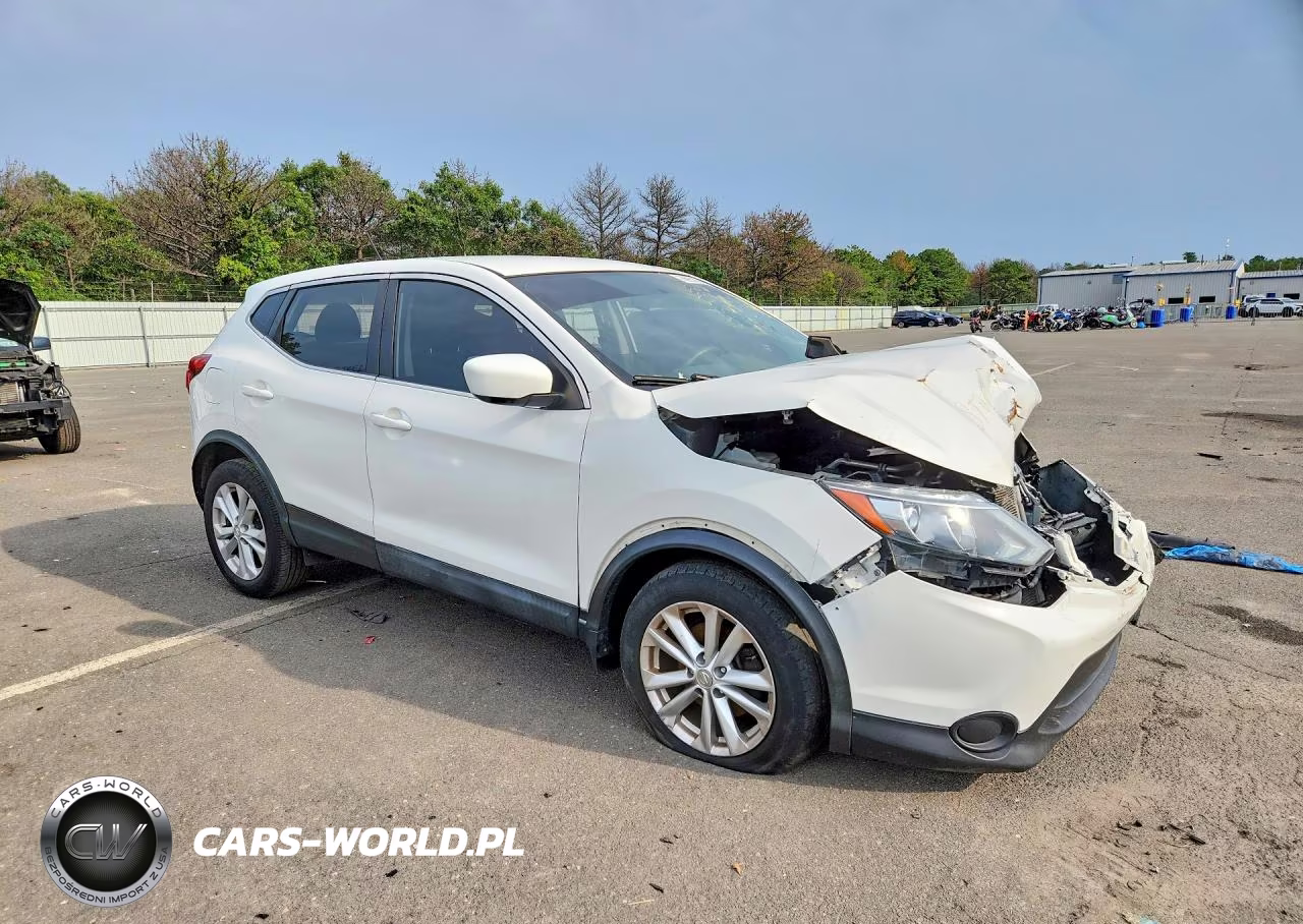 2017 Nissan Rogue Sport S VIN:JN1BJ1CR2HW131478 - 4