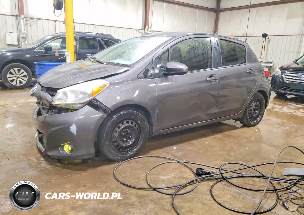2012 Toyota Yaris 5-Door Le