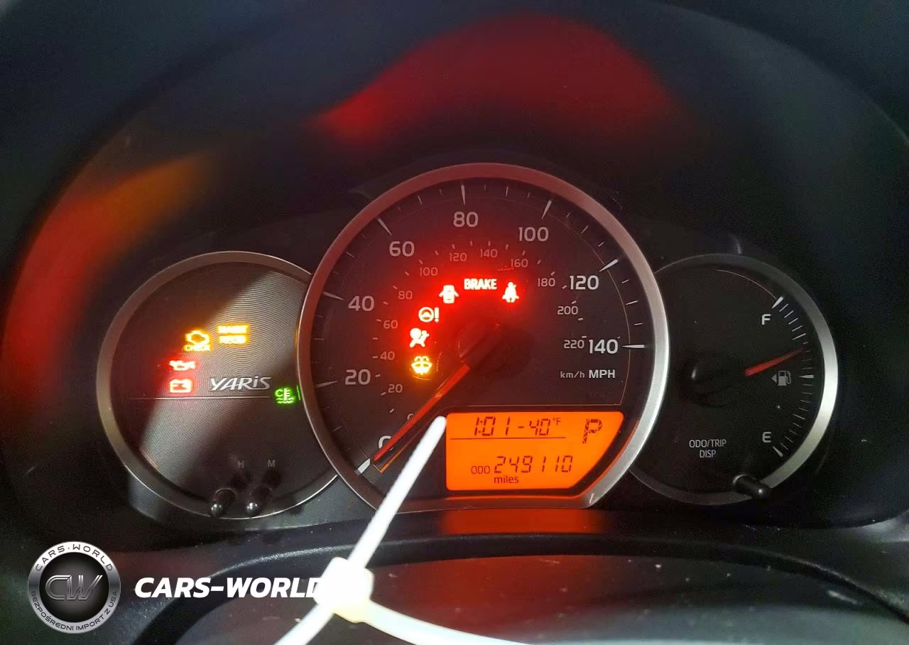2012 Toyota Yaris 5-Door Le VIN:JTDKTUD39CD533702 - 9
