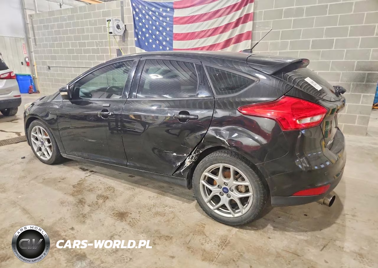 2015 Ford Focus Se VIN:1FADP3K20FL285986 - 2
