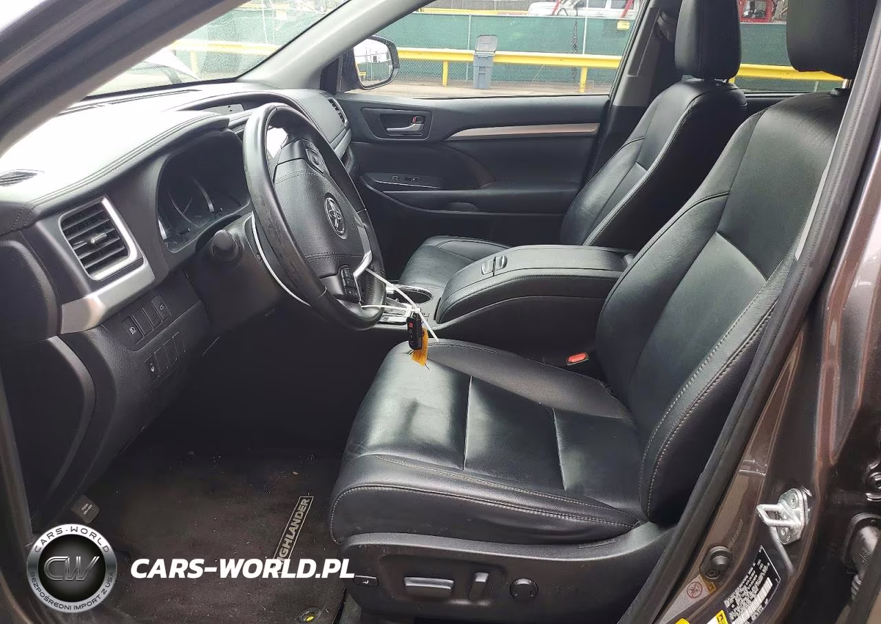 2019 Toyota Highlander Hybrid Xle VIN:5TDJGRFH6KS053786 - 7