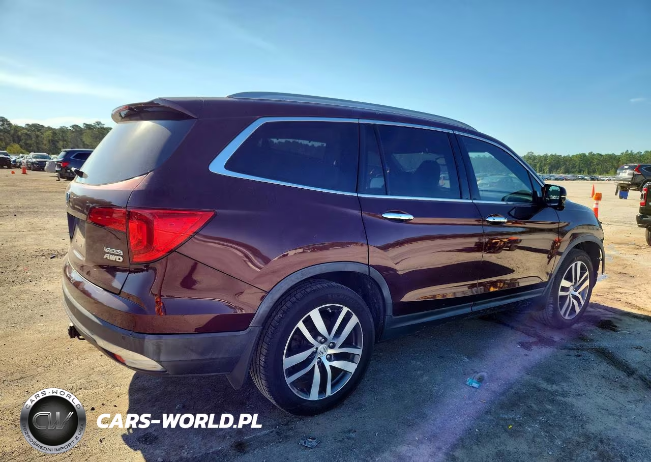 2016 Honda Pilot Touring VIN:5FNYF6H91GB126032 - 3