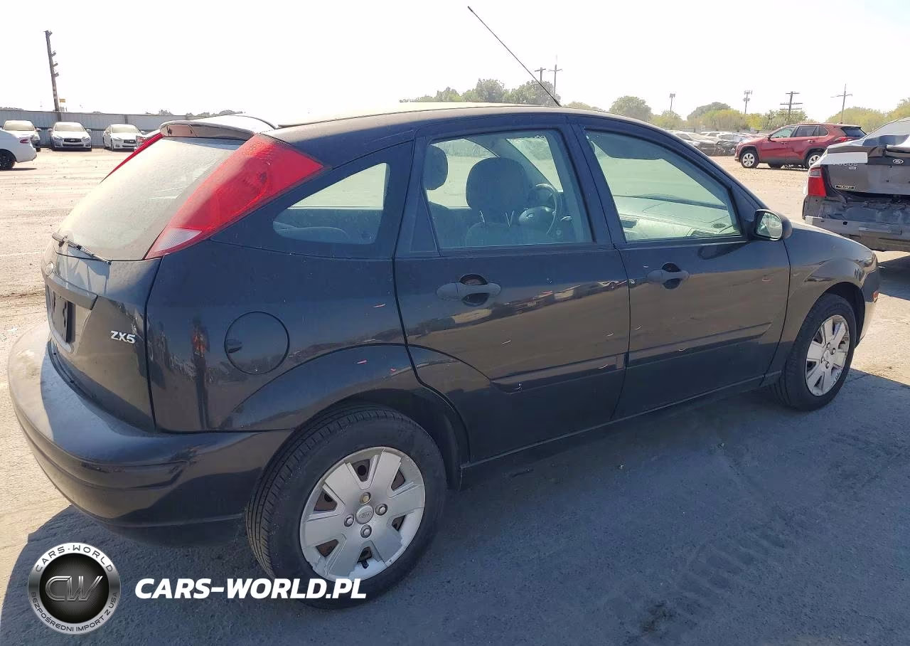 2006 Ford Focus VIN:1FAFP37N36W242947 - 3