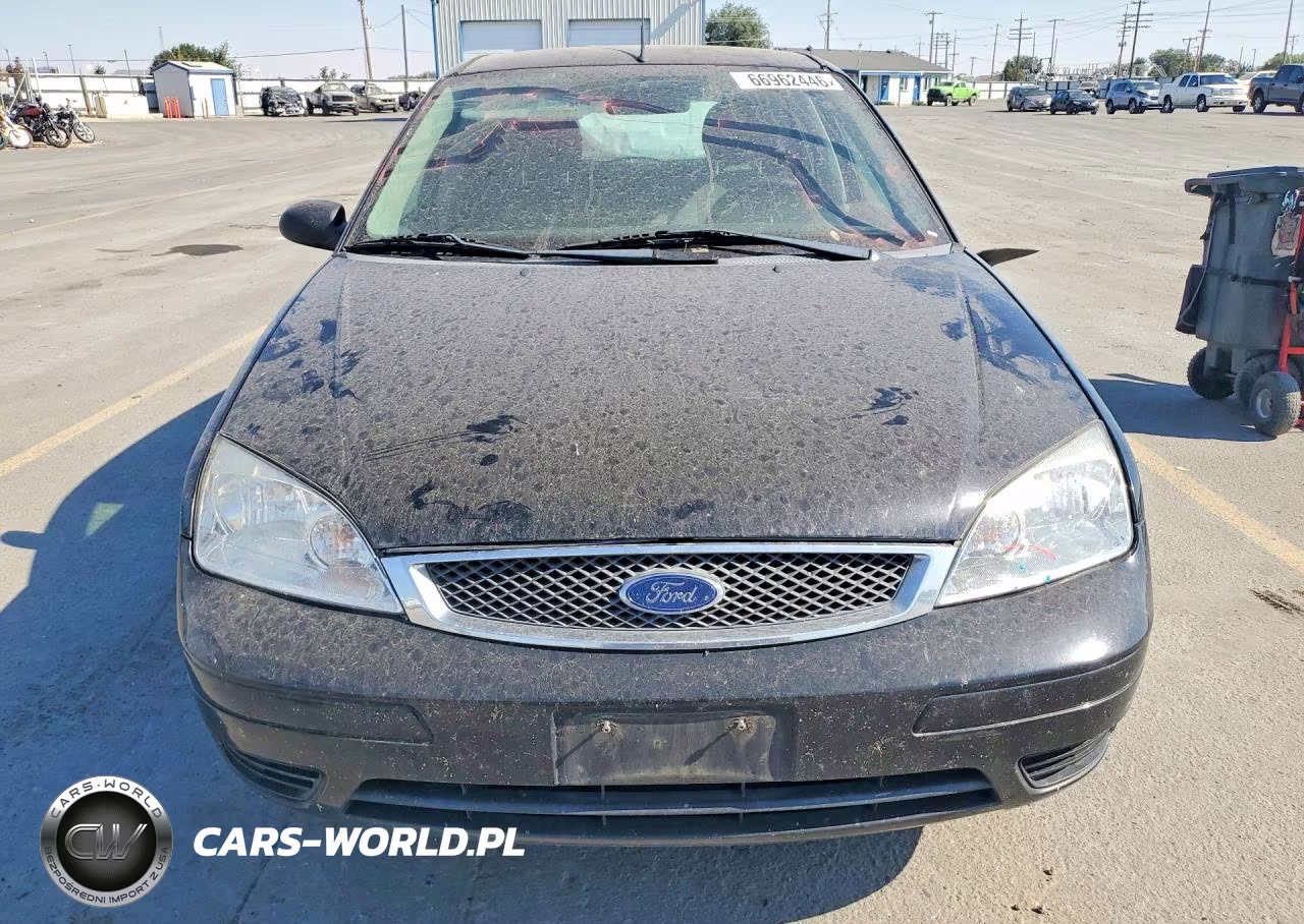2006 Ford Focus VIN:1FAFP37N36W242947 - 5