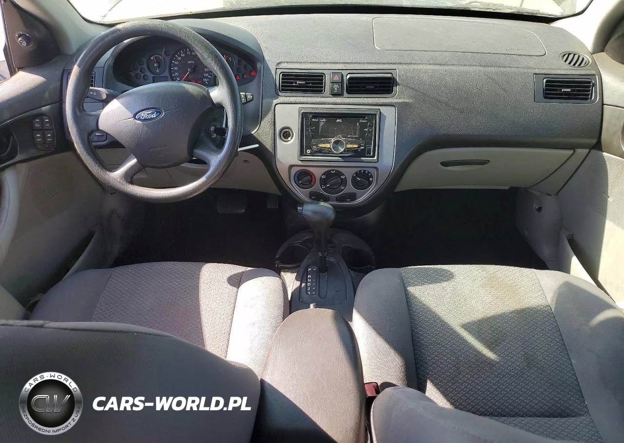 2006 Ford Focus VIN:1FAFP37N36W242947 - 8