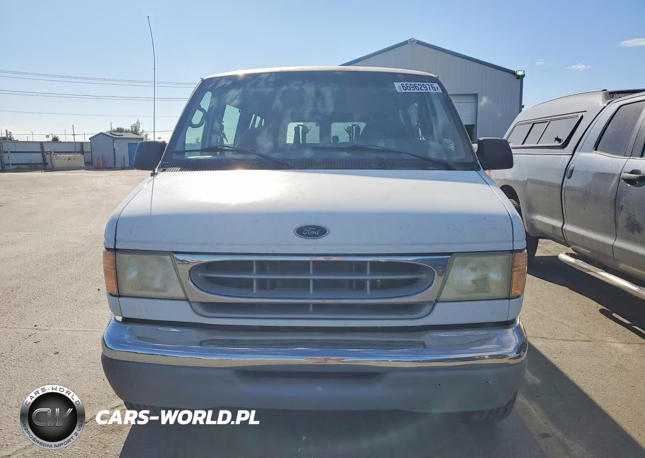 2001 Ford Econoline E350 Super Duty Wagon VIN:1FBSS31S01HB34776 - 5