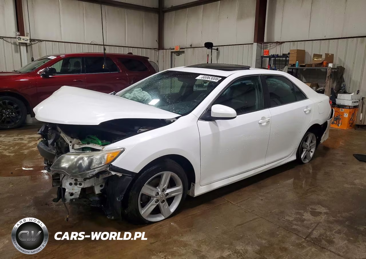2012 Toyota Camry Se – zdjęcie 1 z 12