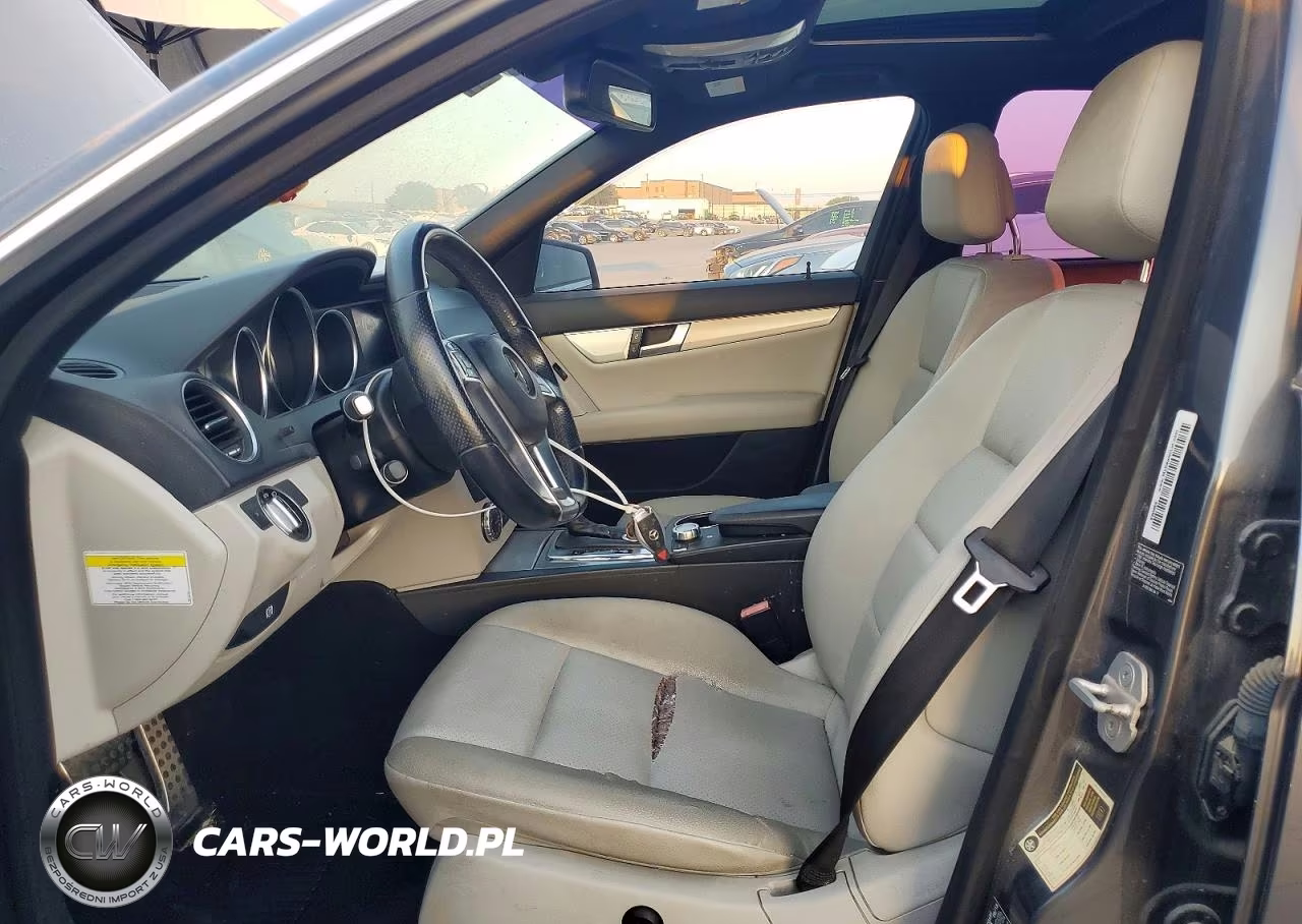 2013 Mercedes-Benz C 250 VIN:WDDGF4HB4DR300853 - 7