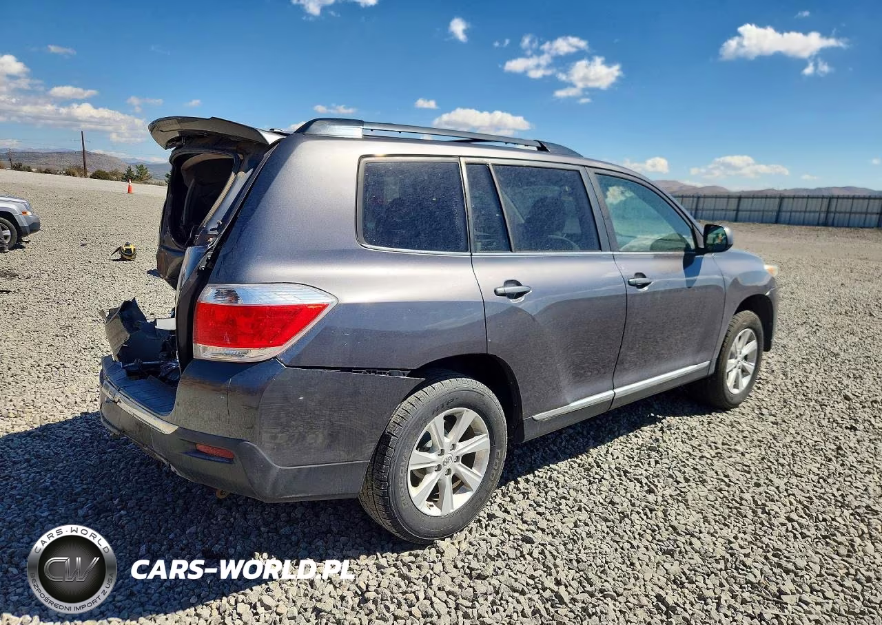 2011 Toyota Highlander Base VIN:5TDBK3EH9BS053461 - 3