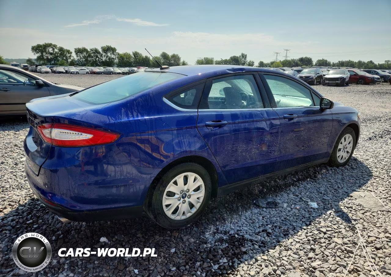 2013 Ford Fusion S VIN:3FA6P0G79DR190126 - 3