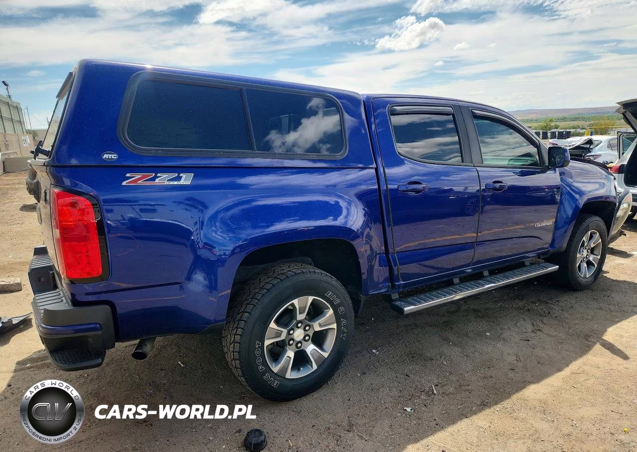 2017 Chevrolet Colorado Z71 VIN:1GCGTDEN2H1234762 - 3