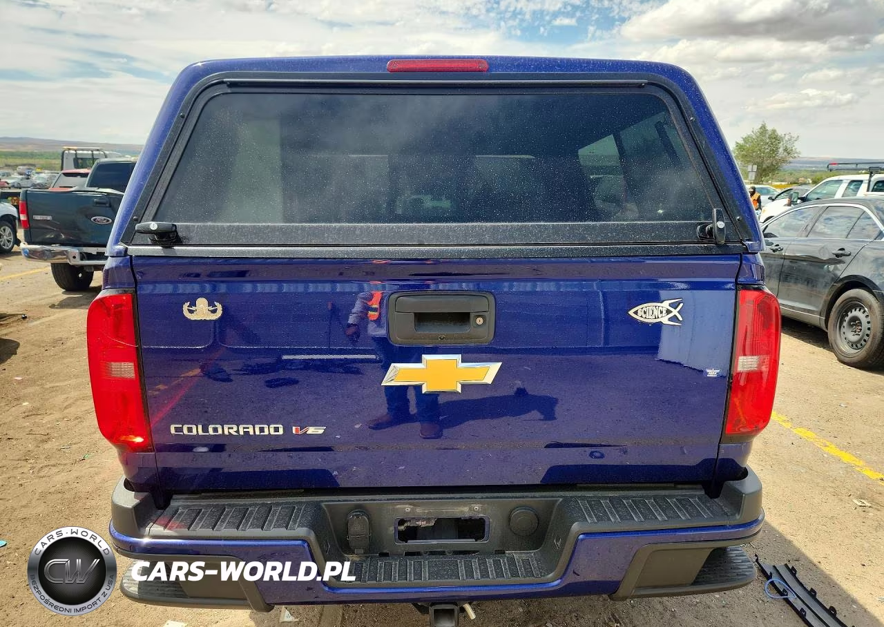2017 Chevrolet Colorado Z71 VIN:1GCGTDEN2H1234762 - 6