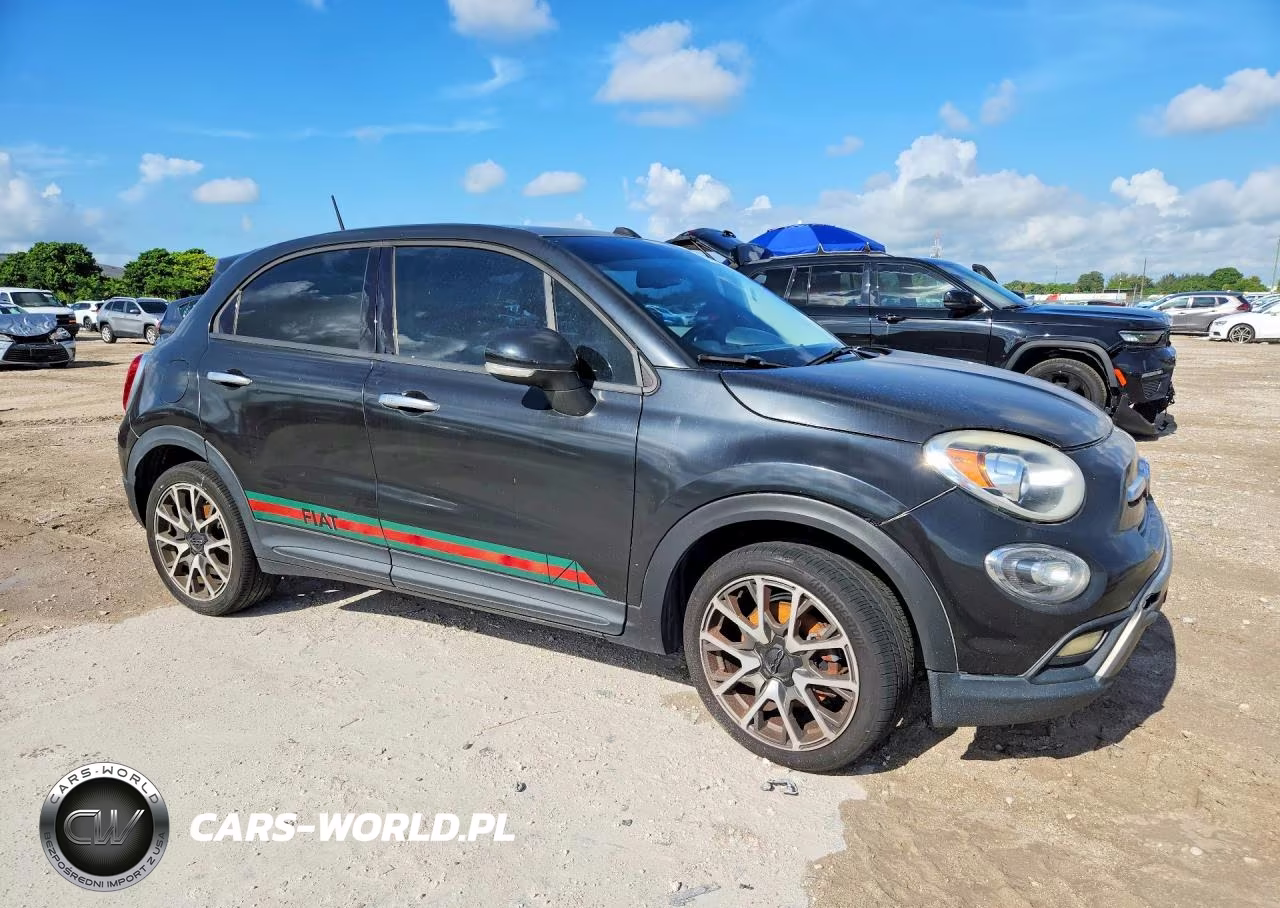 2016 Fiat 500X Trekking Plus VIN:ZFBCFXET0GP332949 - 4