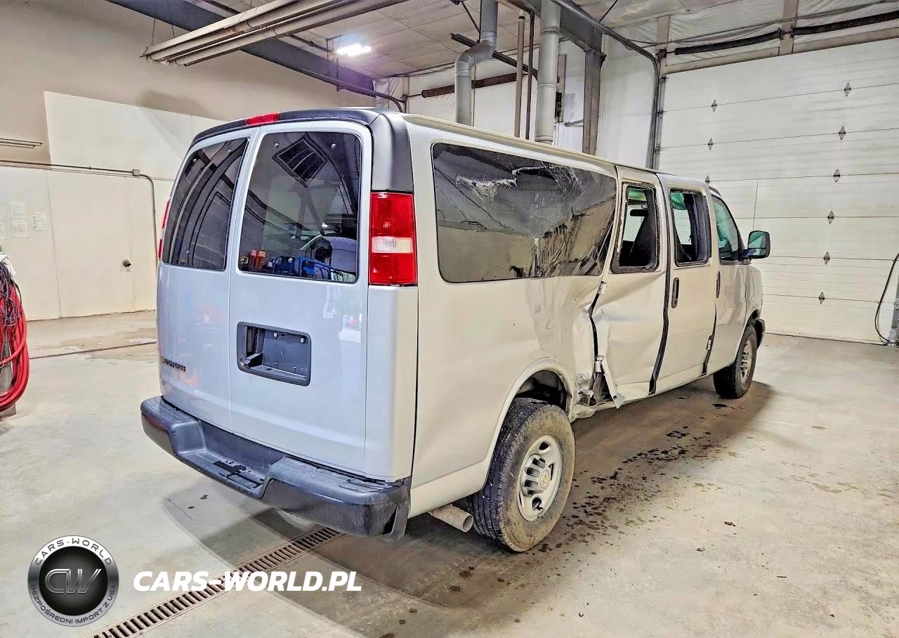 2023 Chevrolet Express Passenger Rwd 3500 Extended Wheelbase Ls VIN:1GAZGNFP4P1105982 - 3