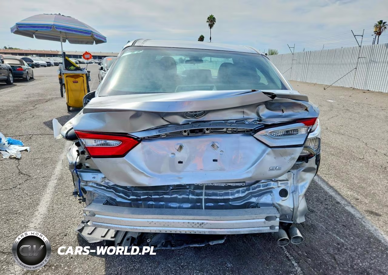 2018 Toyota Camry Se VIN:4T1B11HK9JU598306 - 6