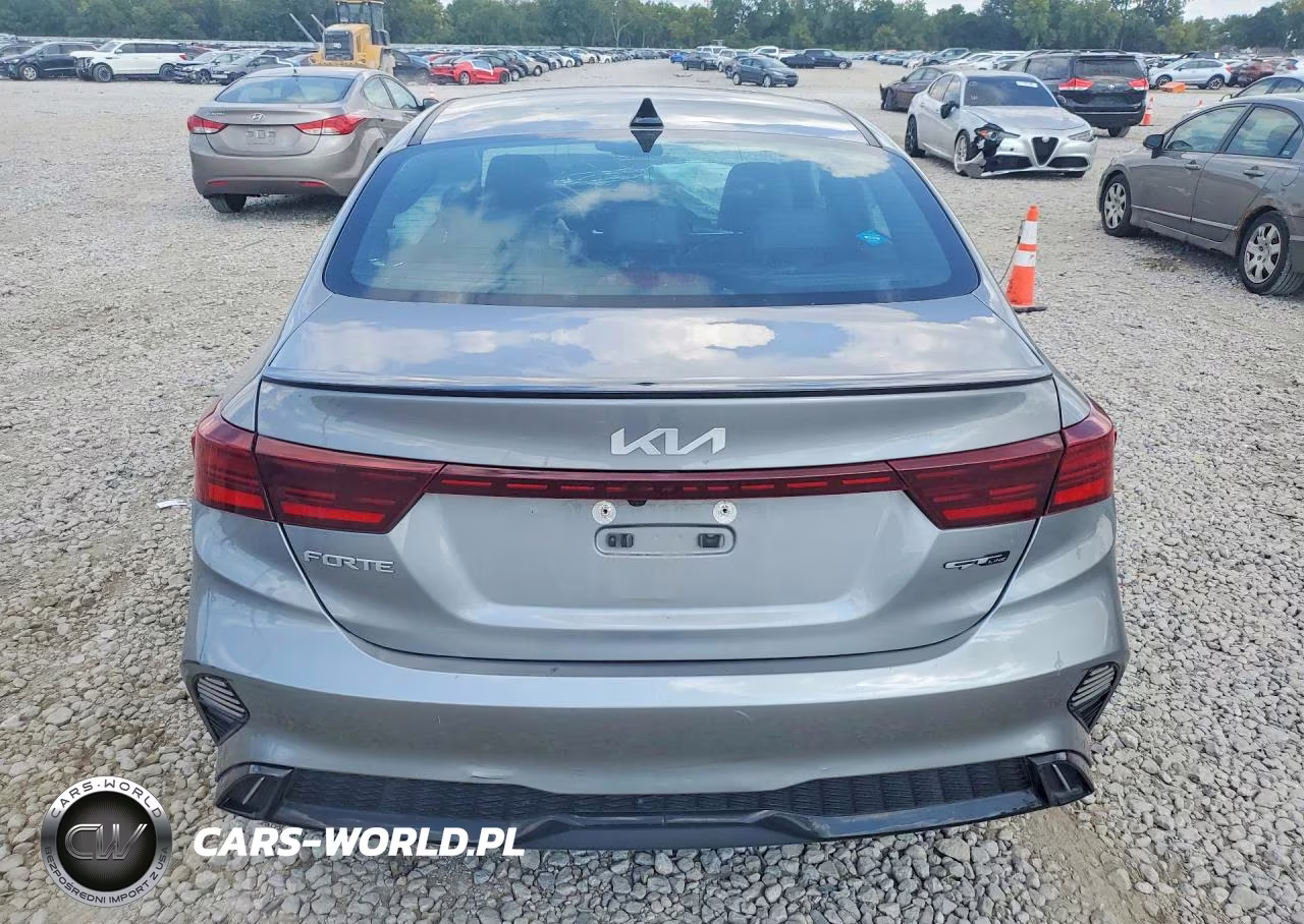 2022 Kia Forte Gt Line VIN:3KPF54AD3NE429619 - 6