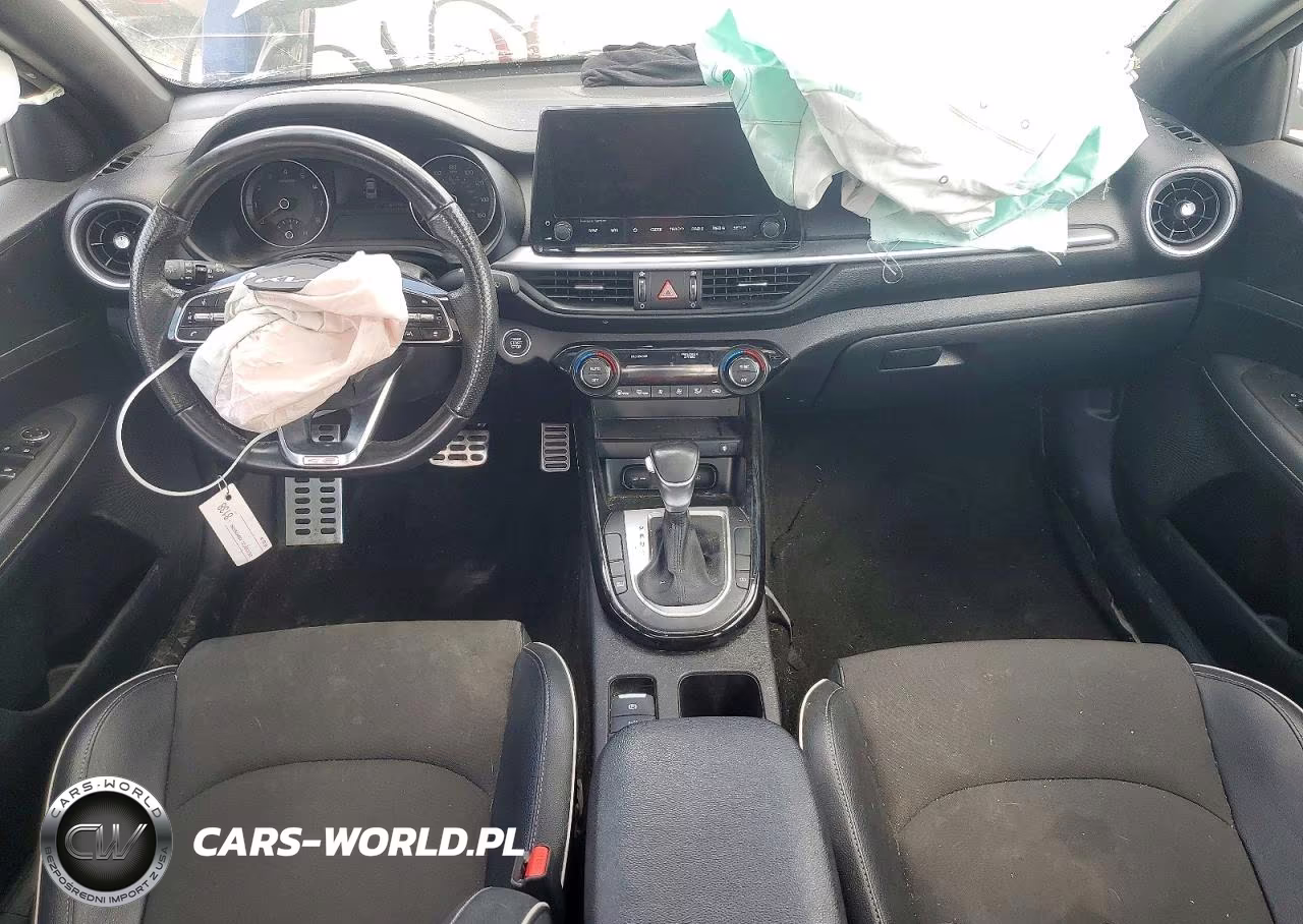 2022 Kia Forte Gt Line VIN:3KPF54AD3NE429619 - 8