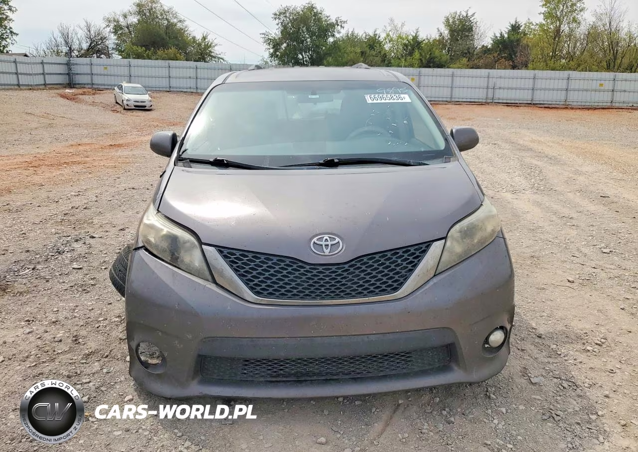 2011 Toyota Sienna Sport VIN:5TDXK3DC6BS049895 - 5