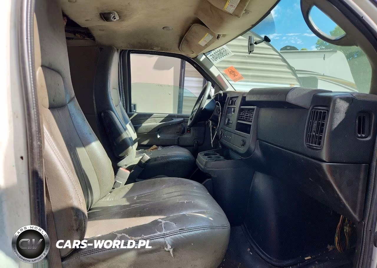 2013 Chevrolet Express G2500 VIN:1GCWGFFA7D1190405 - 10