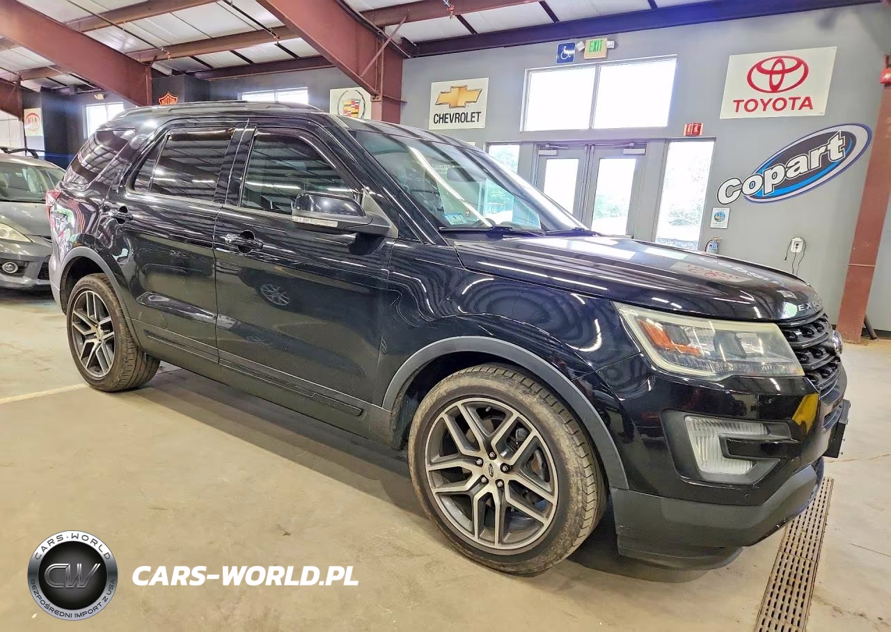 2016 Ford Explorer Sport VIN:1FM5K8GT0GGB38794 - 4