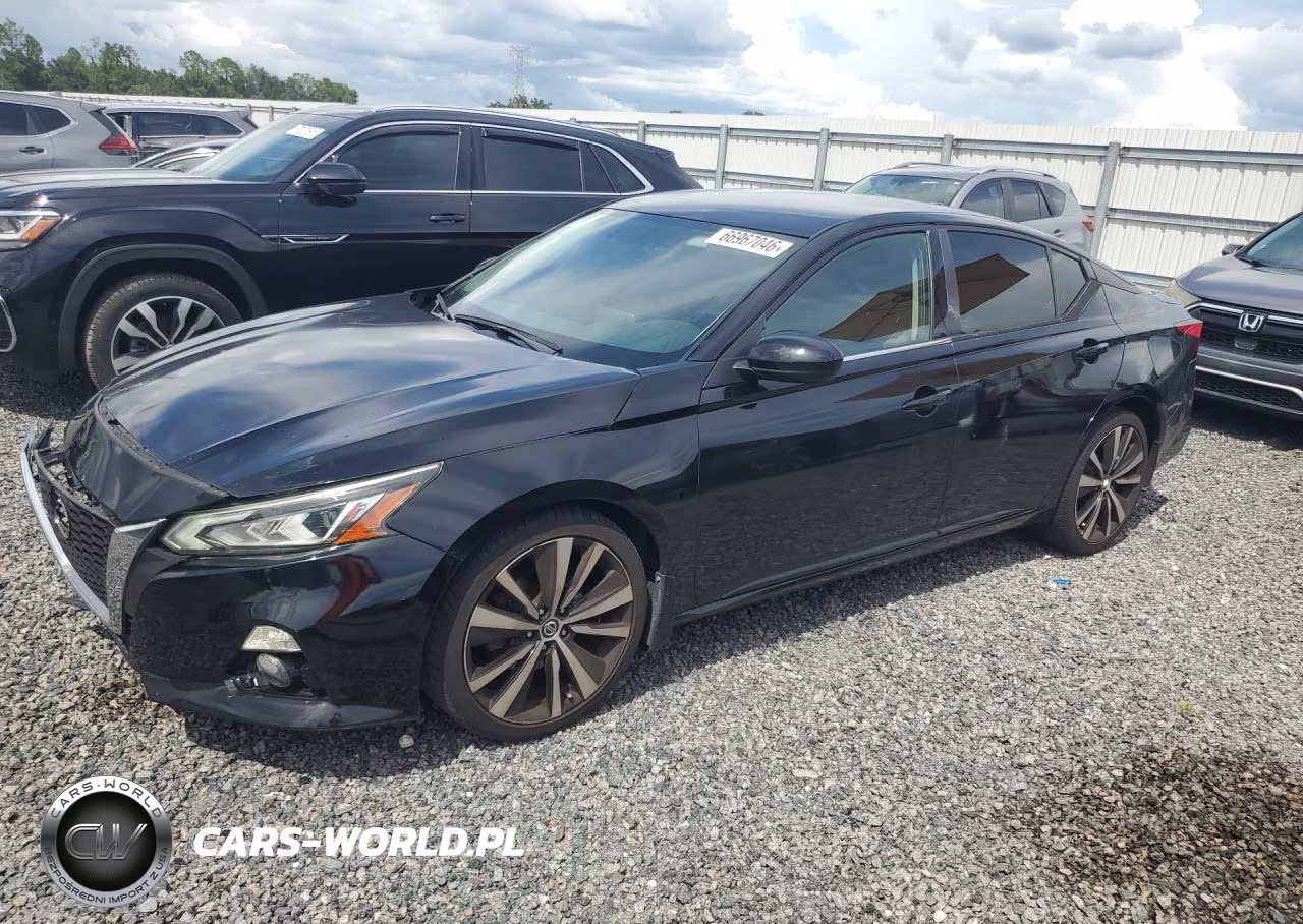 2019 Nissan Altima Sr – zdjęcie 1 z 12